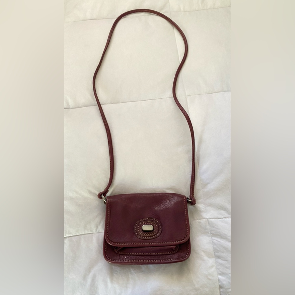 Pink fossil mini leather crossbody ( NWOT)